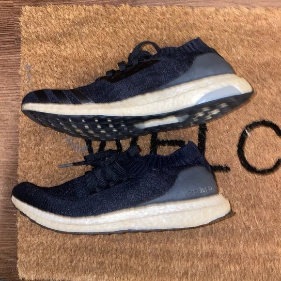Black Adidas Ultraboost Uncaged sz 7.5 Men - Picture 5 of 9